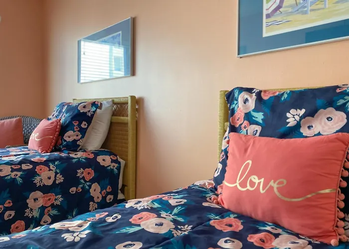 Holiday home Island Winds East 310